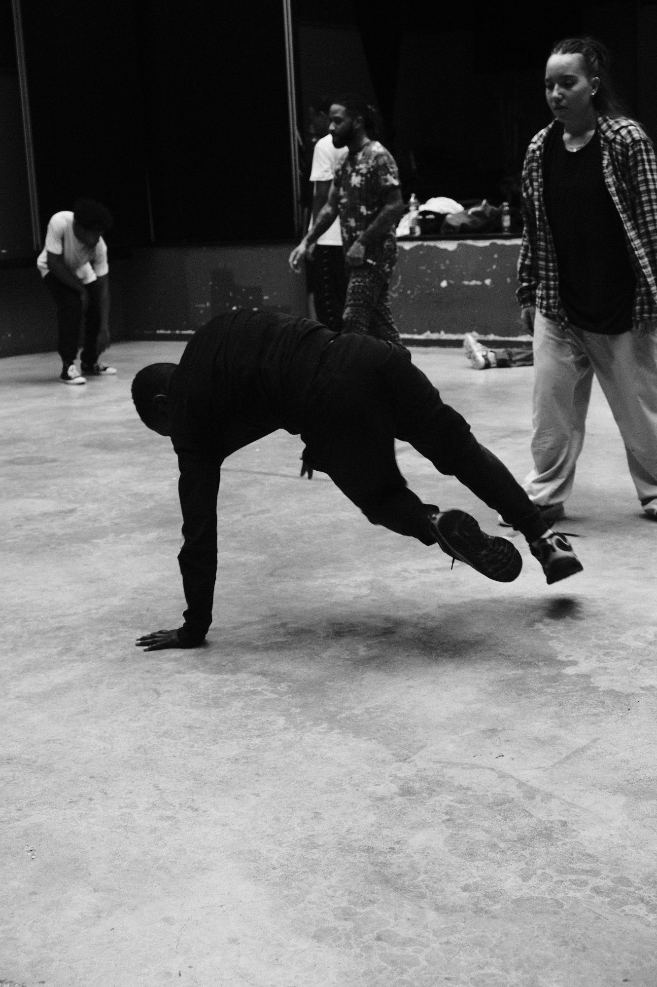 MHK — Bboy freeze