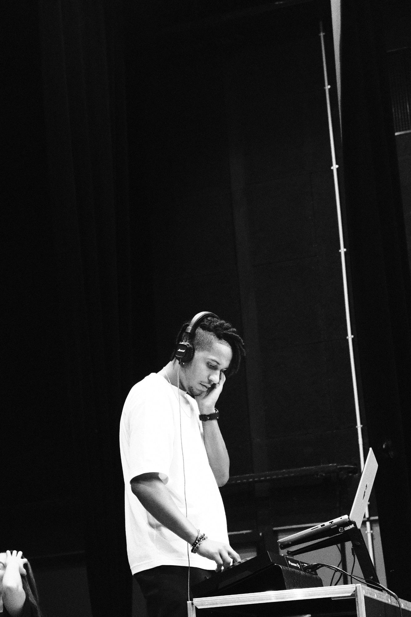 MHK — DJ